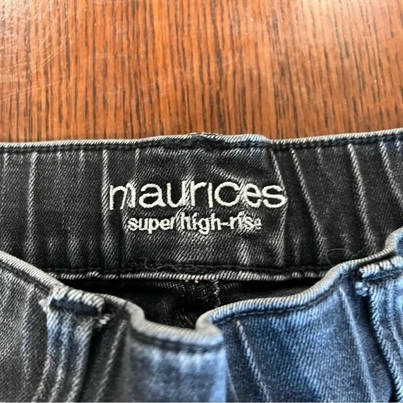 Maurices Black Cool Comfort Pull On Super High Rise Ripped Jeggings Small X-Long - Picture 6 of 10